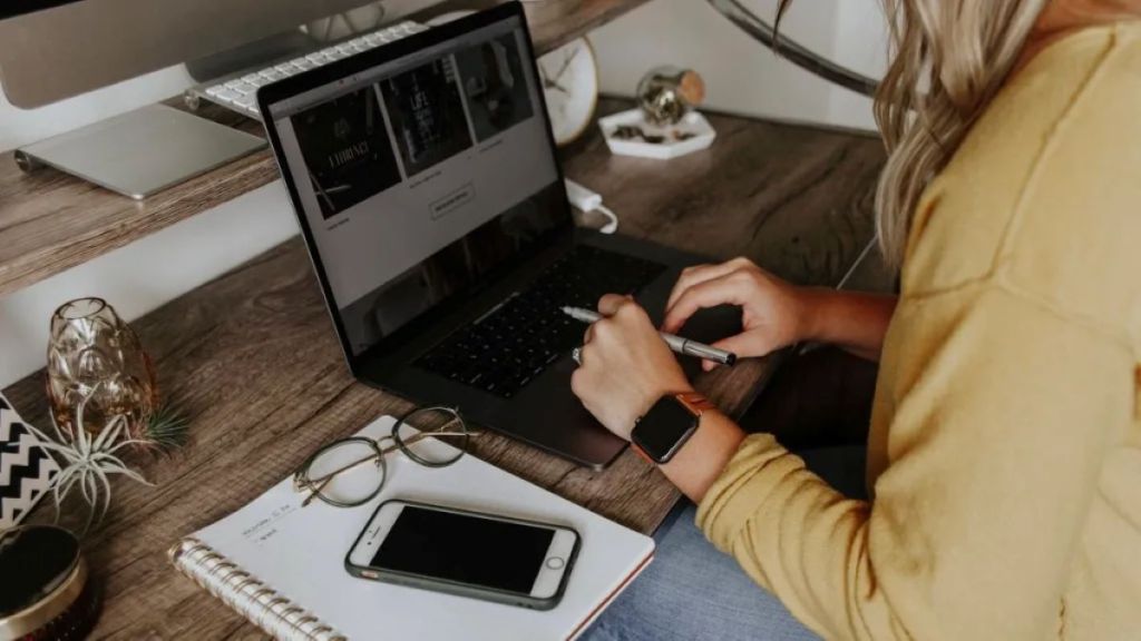 LinkedIn virtual assistant