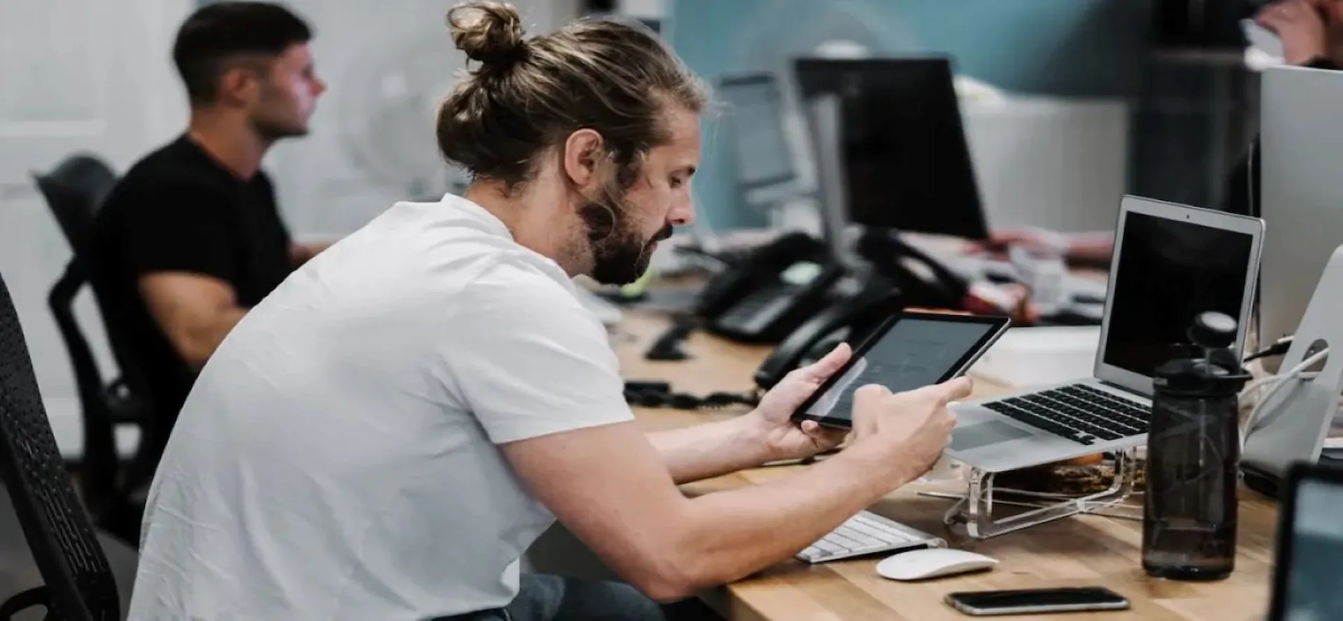 Person-at-call-center-managing-customer-service.