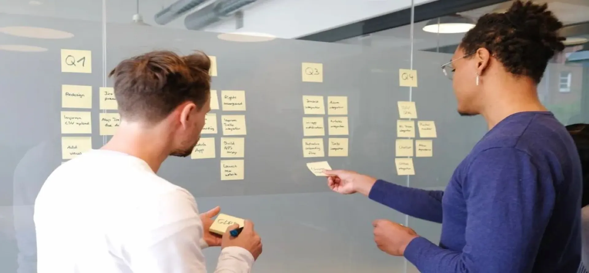 Outsourcing-and-insourcing