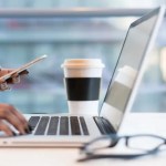 monikielinen assistentti