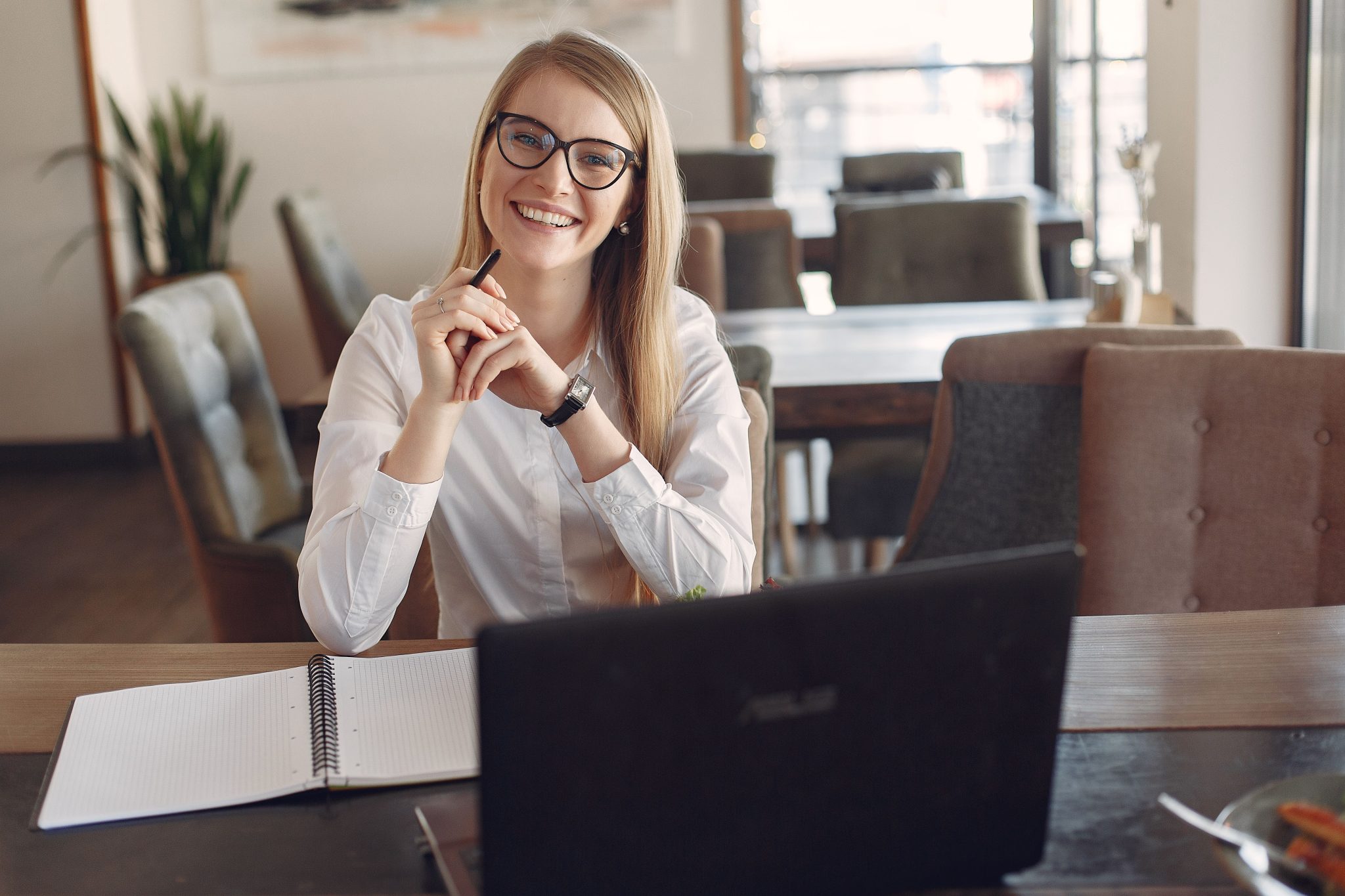 Virtual assistant managing her daily tasks.